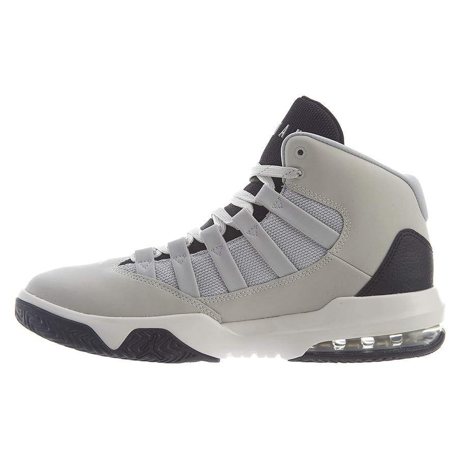 NIKE Air Jordan Max Aura スニーカー　27cm Amazon.com | Jordan Mens Max Aura Basketball Shoe, Light